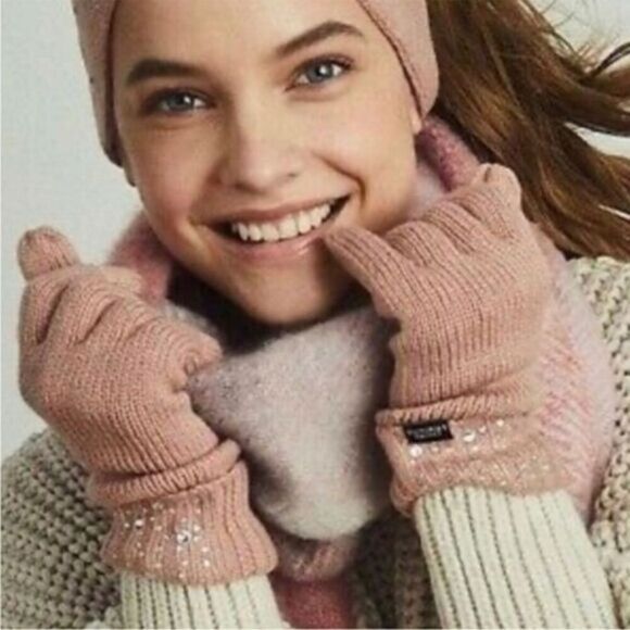 Victoria’s Secret Blush Rhinestone Bling Gem Knit Gloves - Picture 1 of 4
